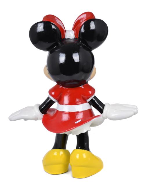 "Minnie Mouse".