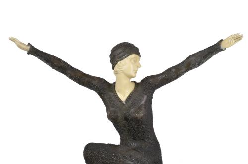 SIGUIENDO MODELOS DE DEMÉTRE CHIPARUS (1886-1947).  "Bailar