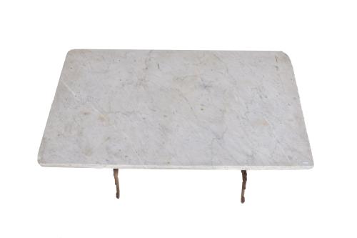 Mesa de jardín, siglo XX. 
