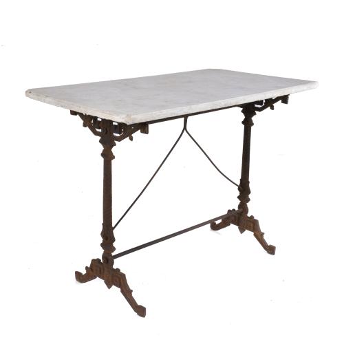 Mesa de jardín, siglo XX. 