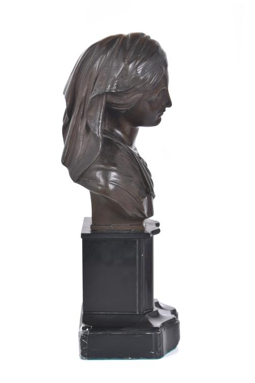 ESCUELA FRANCESA, SIGLO XX.  “Virgen María”.