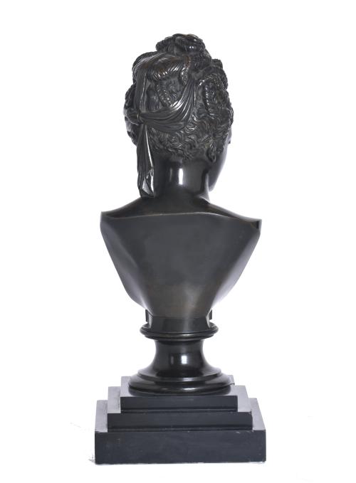 SIGUIENDO MODELOS DE JEAN GOUJON (1510 - 1564/1569). "Busto