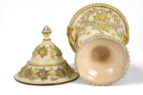 Gran jarrón en porcelana, siglo XX. 