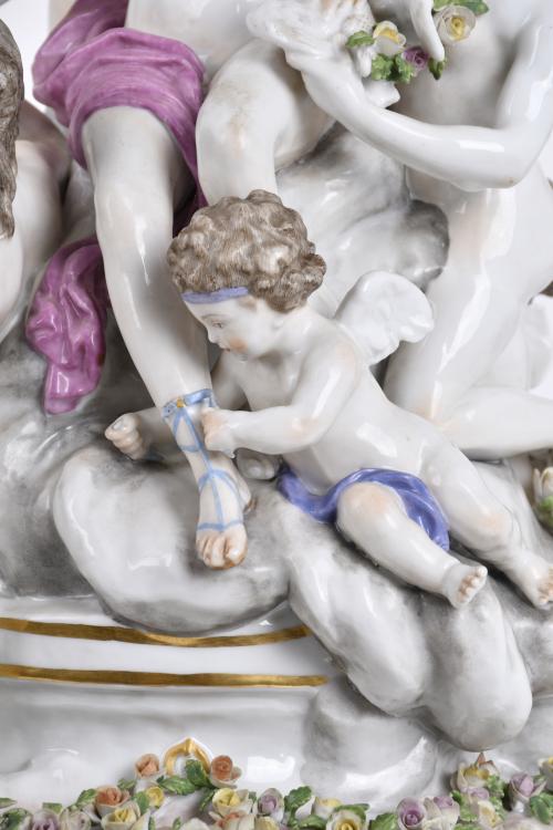 SIGUIENDO MODELOS DE MEISSEN. "El baño de Diana", siglo XX. 
