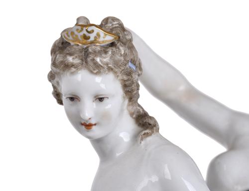 SIGUIENDO MODELOS DE MEISSEN. "El baño de Diana", siglo XX. 
