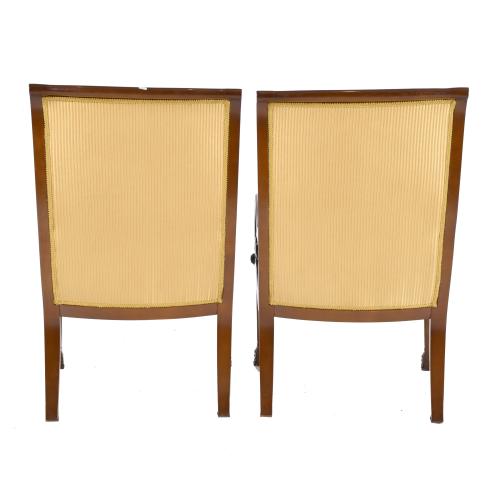 Pareja de butacas estilo Fernandino, siglo XX. 