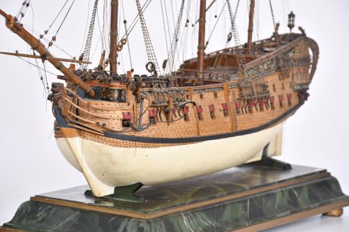 Maqueta del navío HMS Centurion, med. siglo XX. 