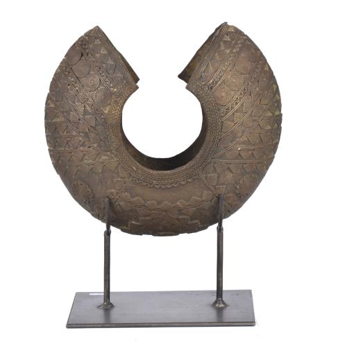 20TH CENTURY AFRICAN SCHOOL. Bracelet, probably from Burkina Faso.