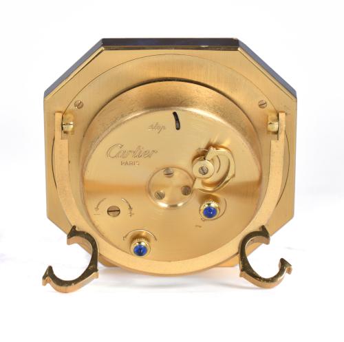 CARTIER. Reloj despertador modelo "Les Must". 