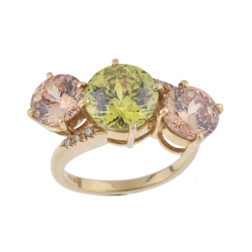 Anillo tresillo con olivina y cuarzo.
