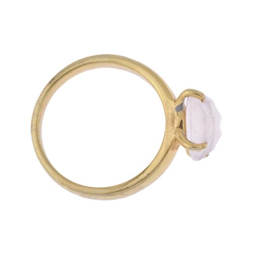 Anillo con cuarzo rosa.