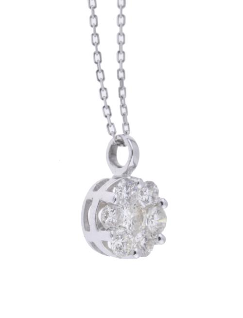 Collar con colgante en forma de flor con diamantes.