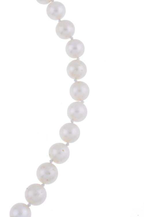 Collar de perlas australianas.