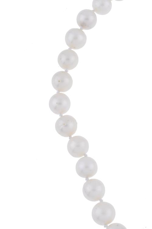 Collar de perlas australianas.