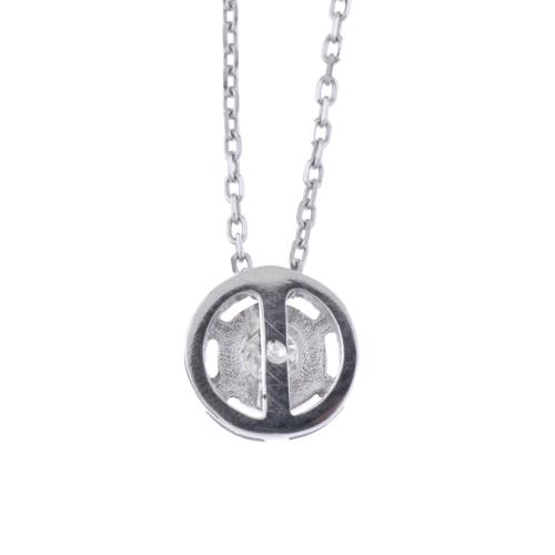 Colgante con chatón de diamante.