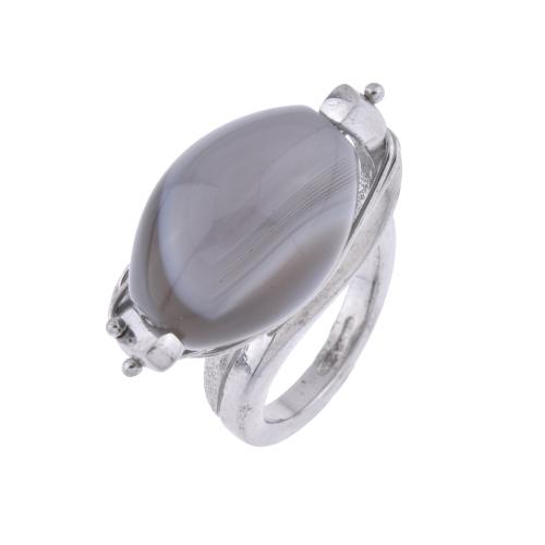 Ring with probably natural agate.