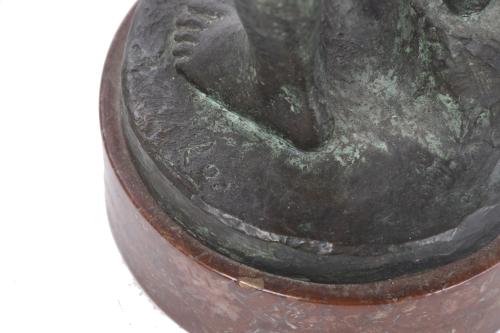 JOAQUIM ROS BOFARULL (1906 - 1991).  “Mujer peinándose”.