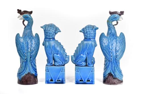 ESCUELA CHINA, SIGLO XX.  Pareja de pavos reales y Perros F
