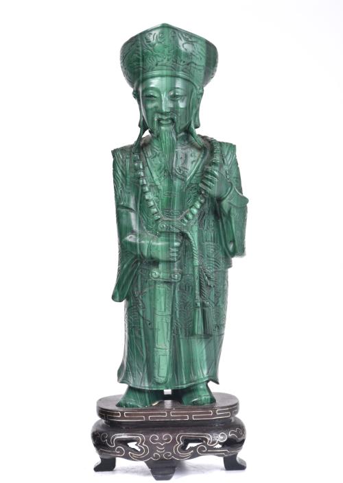 ESCUELA CHINA, SIGLO XX.  "Guanyin" y pareja de Dignatarios.