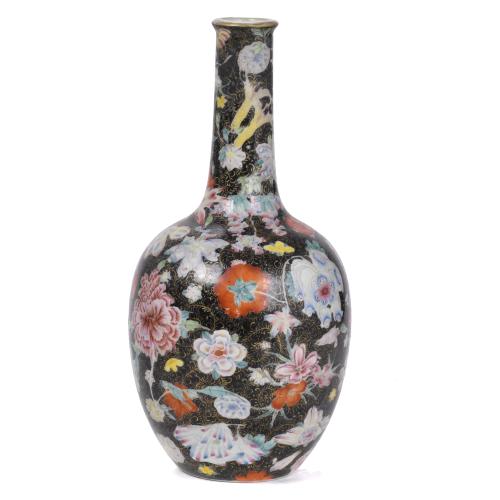 20TH CENTURY CHINESE SCHOOL. Rose Family vase.