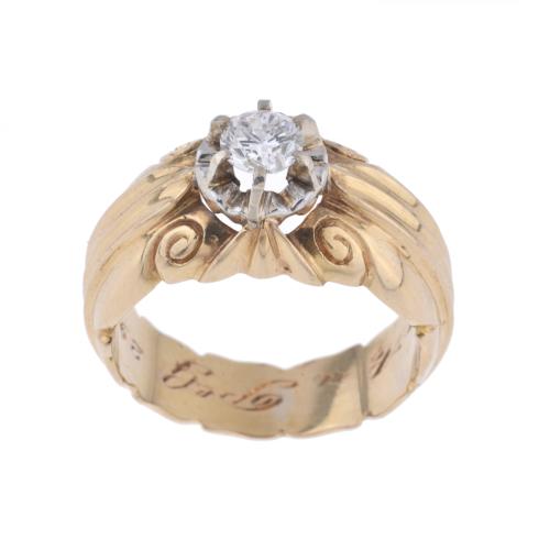 Anillo solitario años 50 con diamante.