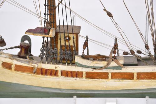 Maqueta de barco de pared, siglo XX. 