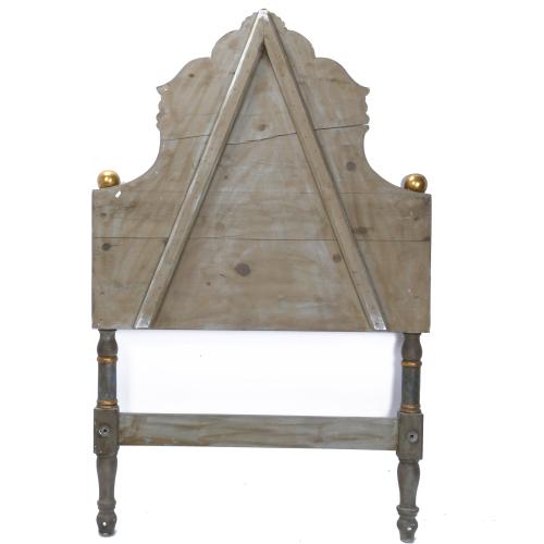 Cabezal de cama siguiendo los modelos de Olot, med. siglo X