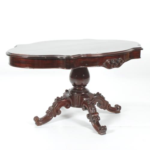 MESA VELADOR ESTILO VICTORIANO, PRIMERA MITAD SIGLO XX.