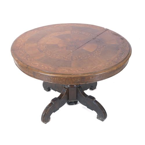Mesa velador Isabelina, siglo XIX. 