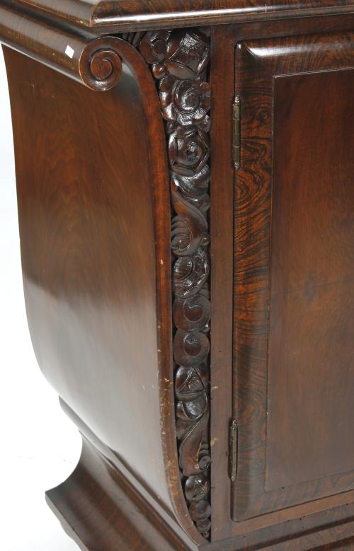 Mueble aparador estilo Art Decó, circa 1940 - 1950.