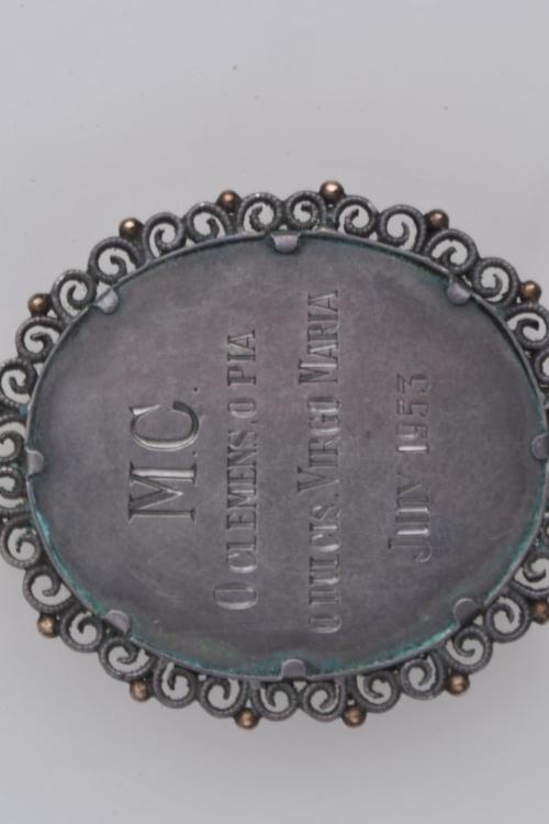 Colgante con imágen de la virgen de la Mercè.