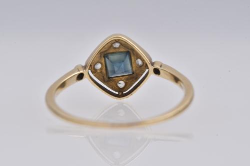 Art Deco diamonds ring.