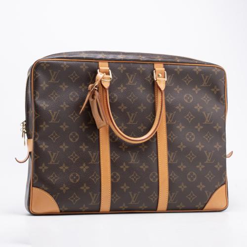 LOUIS VUITTON. Travel document holder.