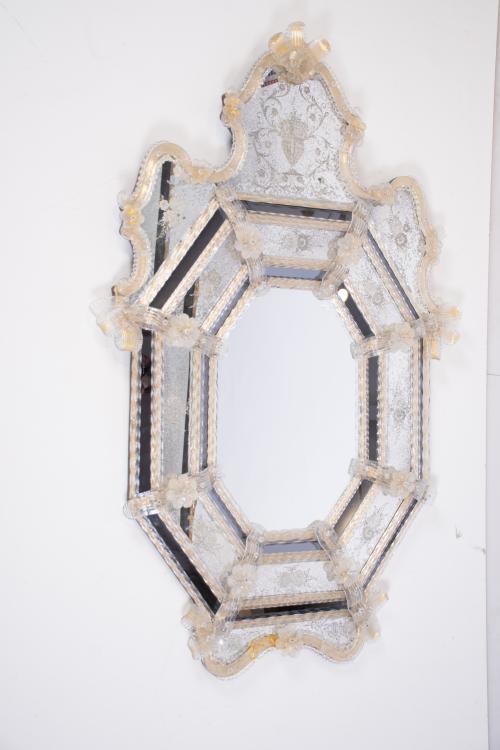 Venetian wall mirror, 20th century.