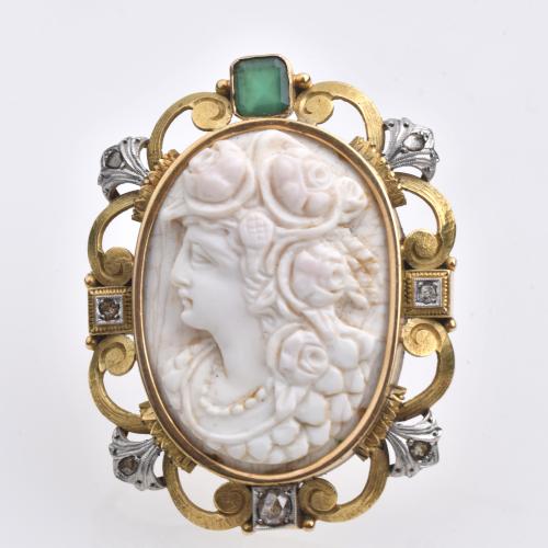 Two Belle Epoque cameo brooches.