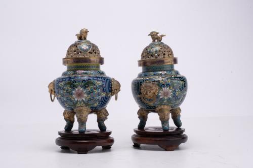 20TH CENTURY CHINESE SCHOOL. Set of two jars.