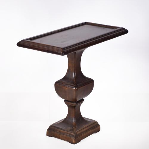 VALENTÍ. Mesa de centro, med. siglo XX. 