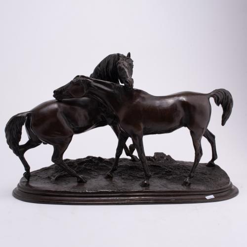 ENRIC FRANCH MIRET (1943 - 2024) PARA STOA. Pareja de lámparas modelo "Toro", diseño de 1976.