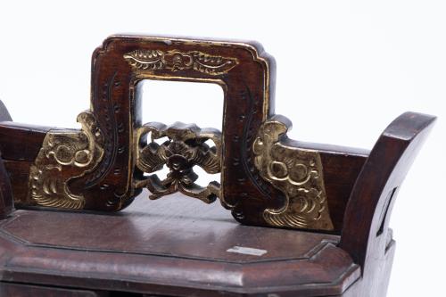 20TH CENTURY CHINESE SCHOOL. Container for tea. 