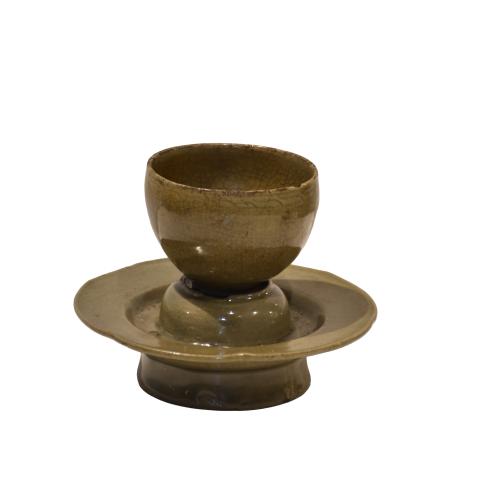 KOREAN SCHOOL, GORYEO (KORYO) DYNASTY, 12TH–14TH CENTURY. Ceremonial cup on a pedestal.