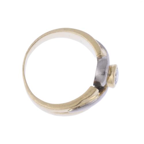 BICOLOUR SOLITAIRE RING.