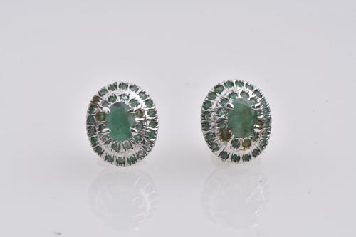 Set comprising a pendant, earrings and ring in the shape of
