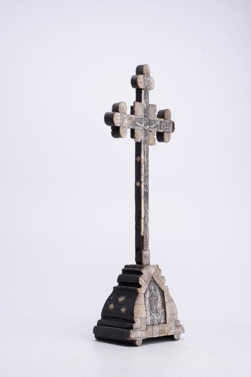 Table crucifix, late 19th century.