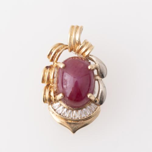 Thai-style pendant with ruby and zircons.