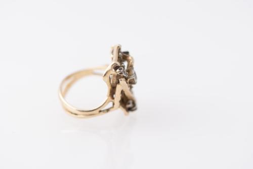 Diamonds ring