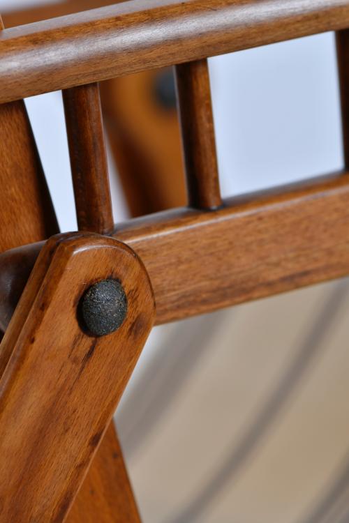 Silla hamaca colonial, siglo XX. 