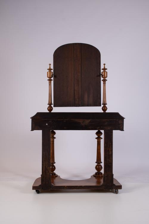 Consola con trumeau Isabelino, siglo XIX. 