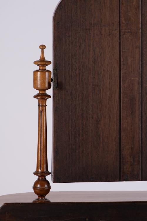 Consola con trumeau Isabelino, siglo XIX. 