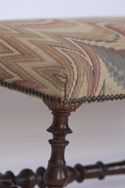 Louis XIII style bench, 19th century.