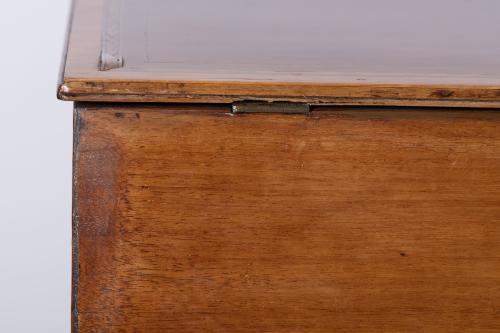 Fortepiano converted into a George IV desk, 19th century.